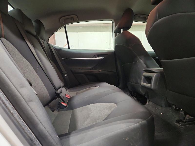 Фото 10 - TOYOTA CAMRY