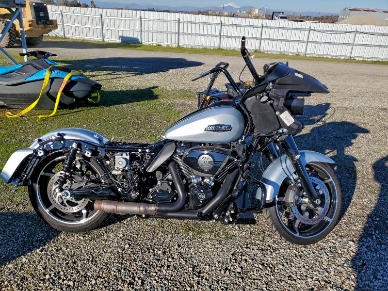 HARLEY-DAVIDSON FL 2024