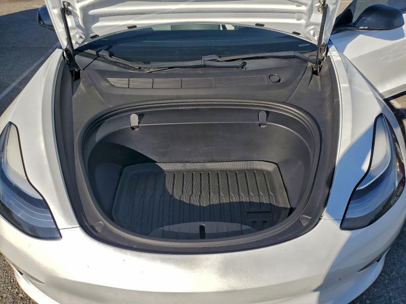 Фото 11 - TESLA MODEL 3