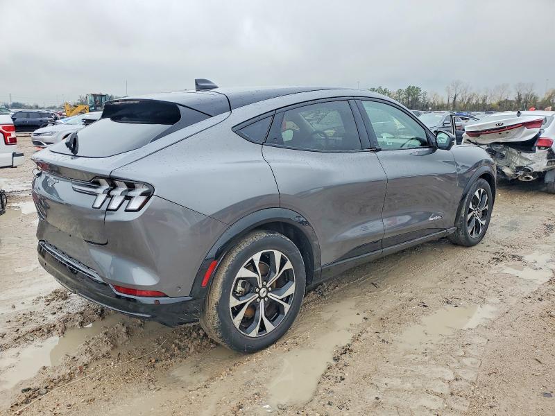 Фото 3 - FORD MUSTANG