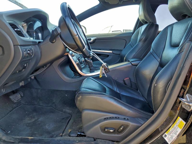 Фото 7 - VOLVO S60