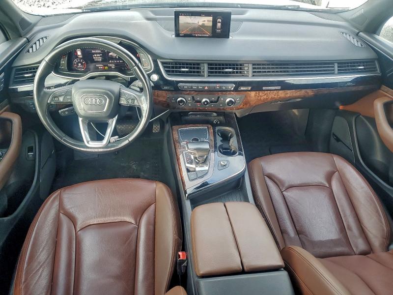 Фото 8 - AUDI Q7