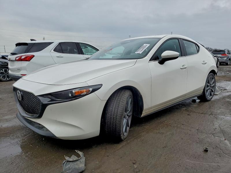 Фото 1 - MAZDA 3