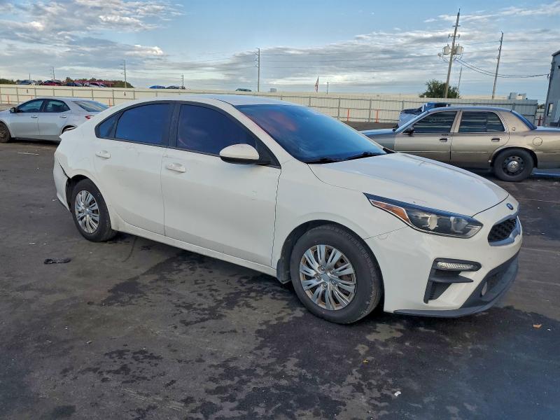 Фото 4 - KIA FORTE