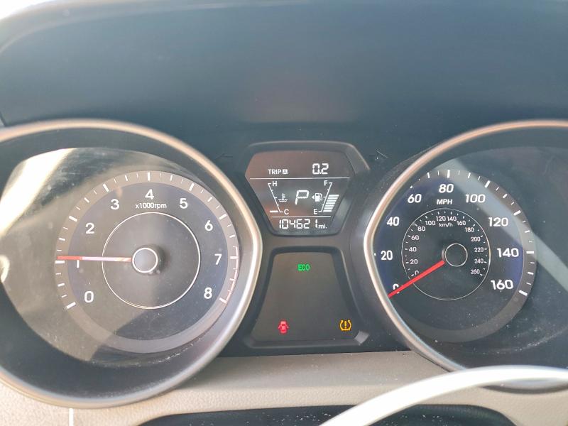 Фото 9 - HYUNDAI ELANTRA