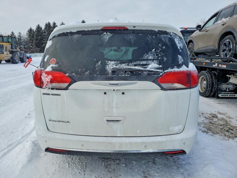 Фото 6 - CHRYSLER PACIFICA