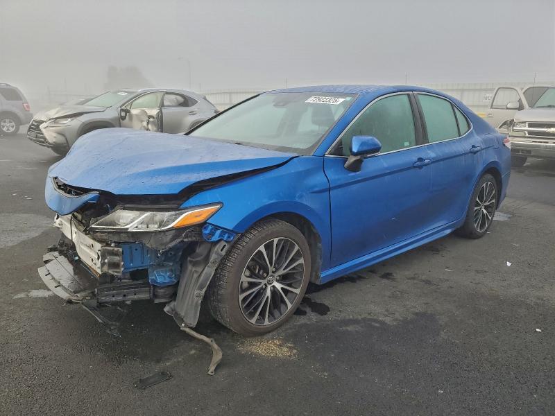 Фото 1 - TOYOTA CAMRY