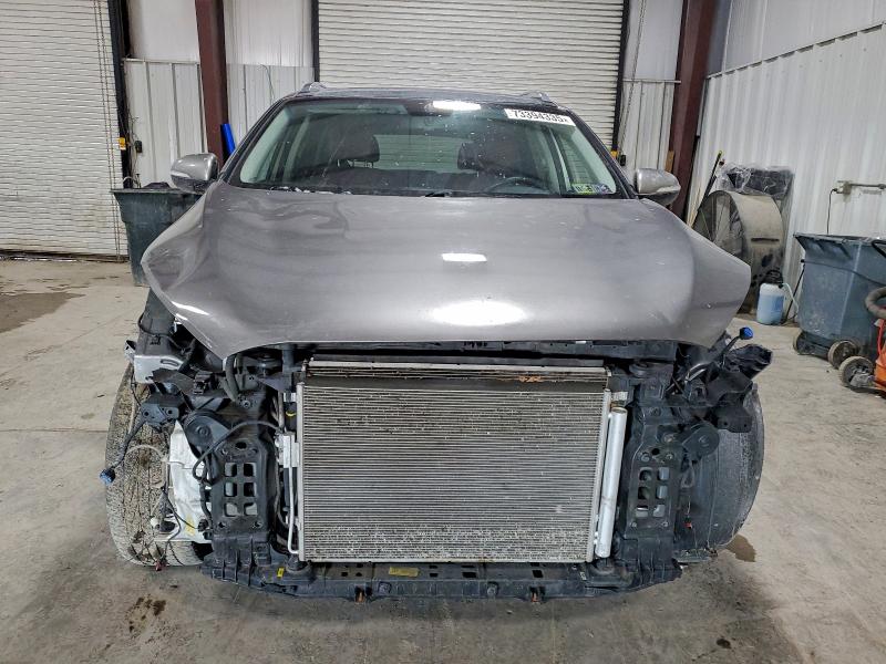 Фото 5 - KIA SORENTO