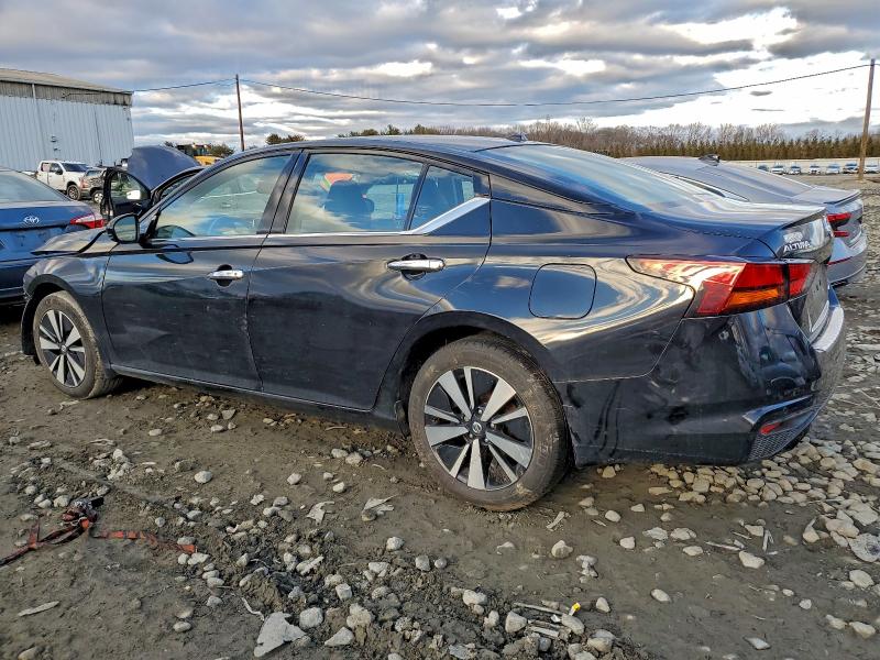 Фото 2 - NISSAN ALTIMA