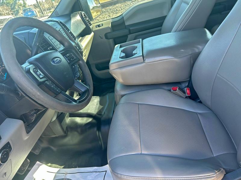 Фото 13 - FORD F-150