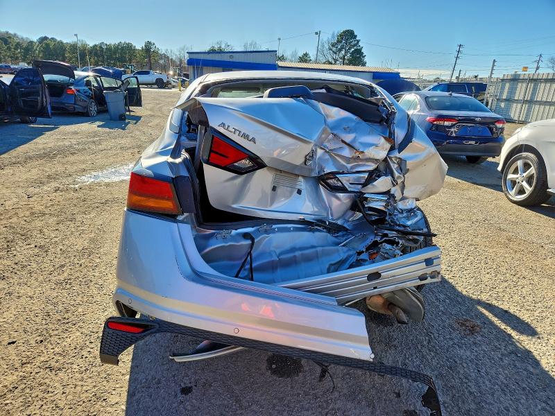 Фото 6 - NISSAN ALTIMA