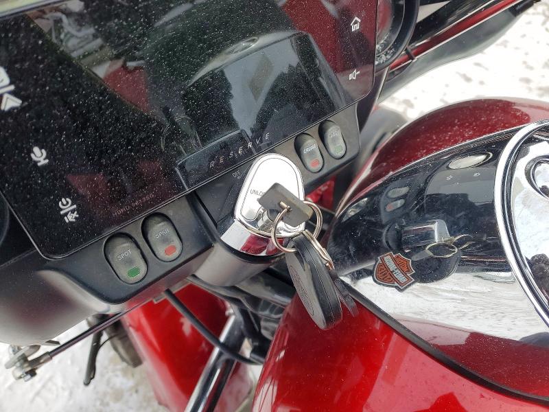 HARLEY-DAVIDSON FL 2013