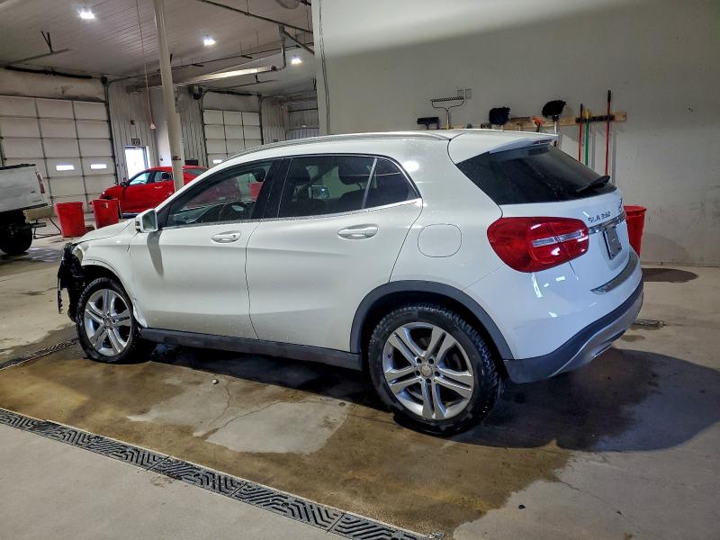 Фото 2 - MERCEDES-BENZ GLA-CLASS