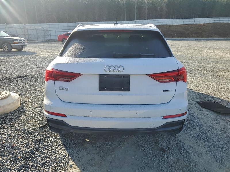 Фото 6 - AUDI Q3