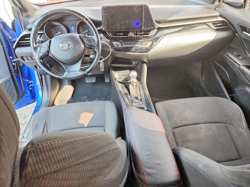 Фото 8 - TOYOTA C-HR