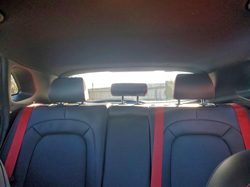 Фото 10 - HYUNDAI KONA