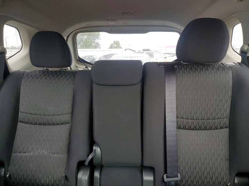 Фото 10 - NISSAN ROGUE