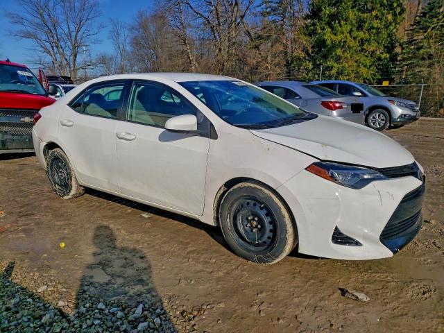 Фото 4 - TOYOTA COROLLA