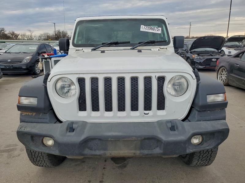 Фото 5 - JEEP WRANGLER