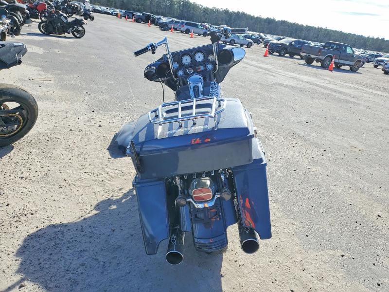 HARLEY-DAVIDSON FL 2008