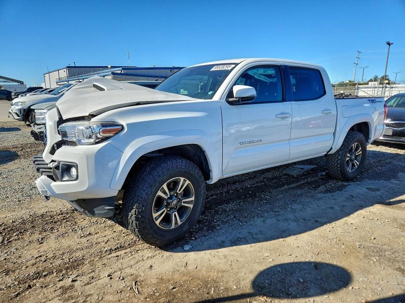 Фото 1 - TOYOTA TACOMA