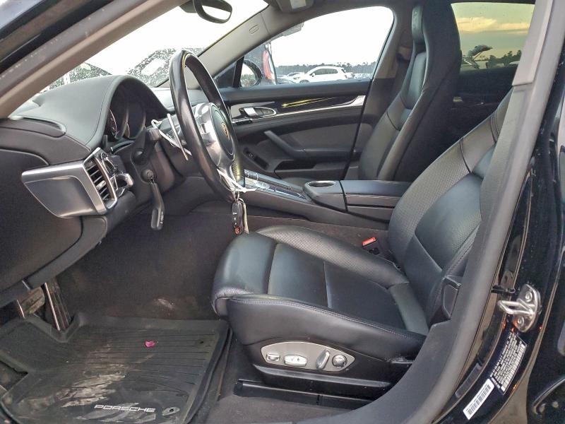 Фото 7 - PORSCHE PANAMERA