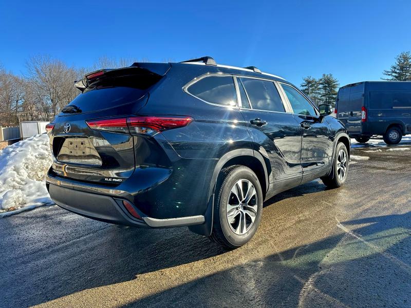 Фото 3 - TOYOTA HIGHLANDER