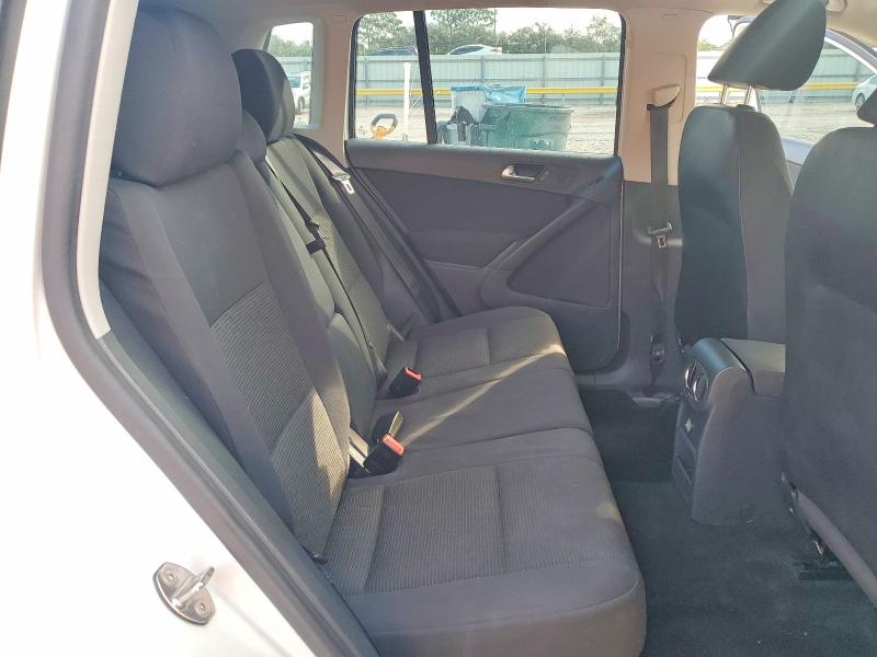 Фото 10 - VOLKSWAGEN TIGUAN