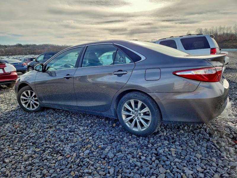 Фото 2 - TOYOTA CAMRY