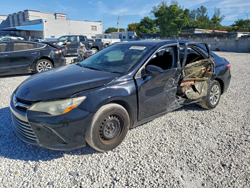 Фото 1 - TOYOTA CAMRY