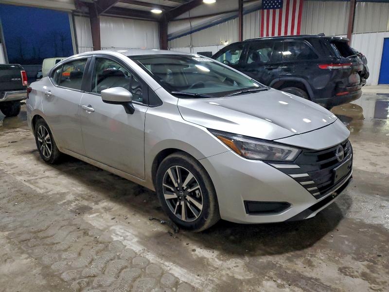 Фото 4 - NISSAN VERSA