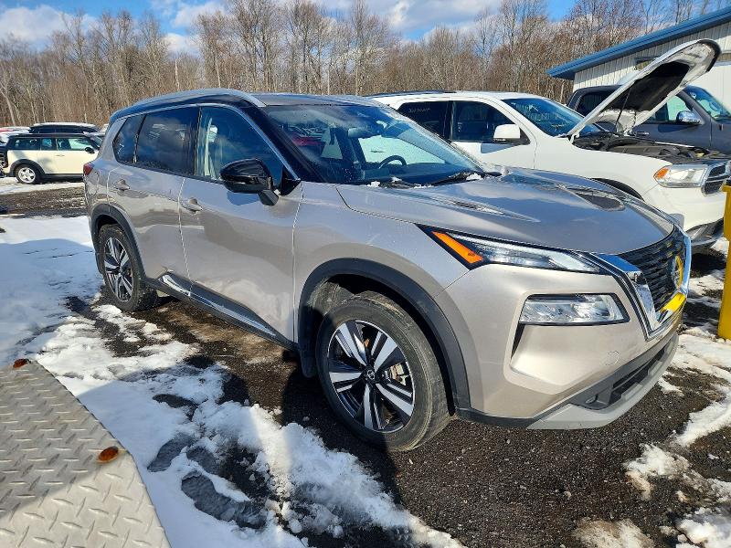 Фото 4 - NISSAN ROGUE