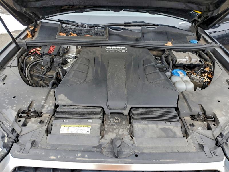 Фото 12 - AUDI Q7