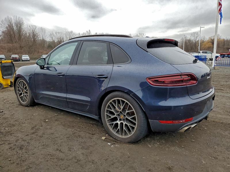 Фото 2 - PORSCHE MACAN