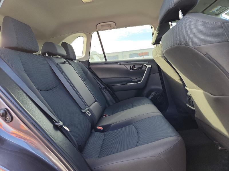 Фото 11 - TOYOTA RAV4