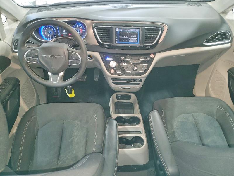 Фото 8 - CHRYSLER MINIVAN