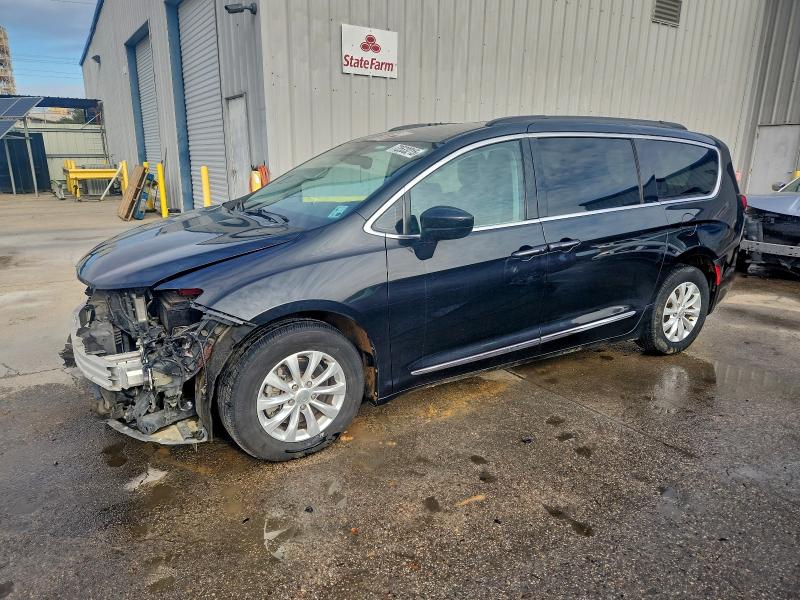 Фото 1 - CHRYSLER PACIFICA