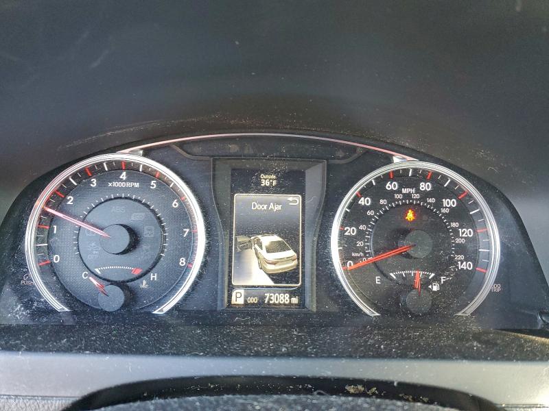 Фото 9 - TOYOTA CAMRY