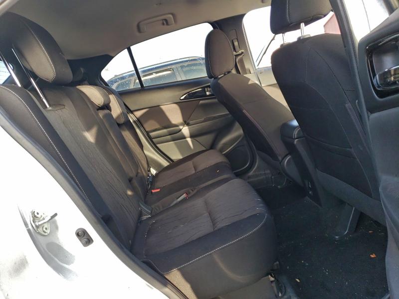 Фото 11 - MITSUBISHI ECLIPSE