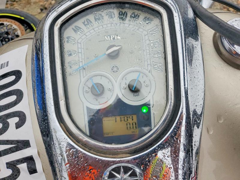 YAMAHA XV1900 A 2012