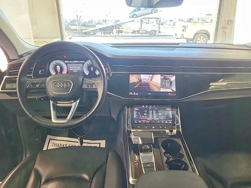 Фото 9 - AUDI Q8