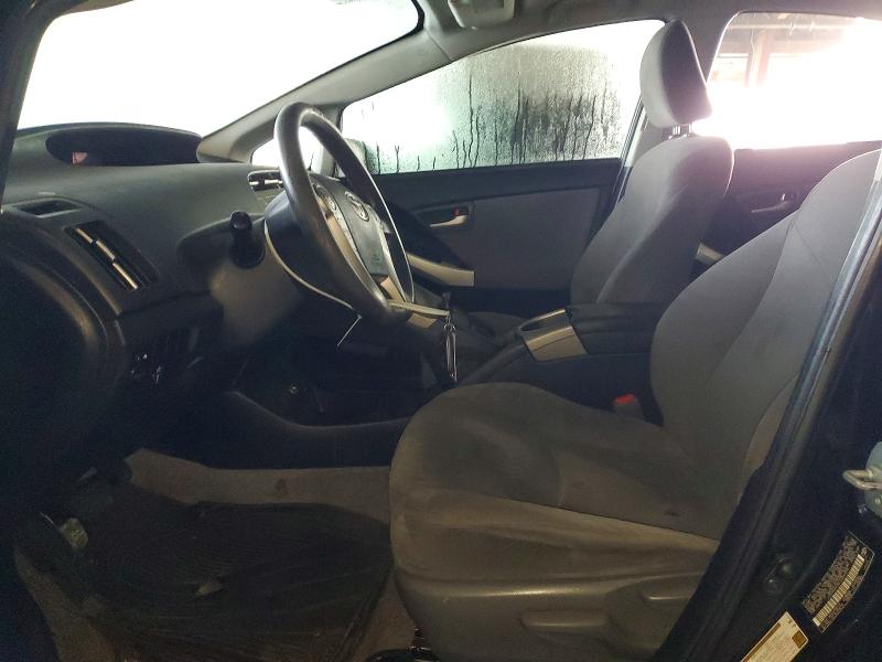 Фото 7 - TOYOTA PRIUS