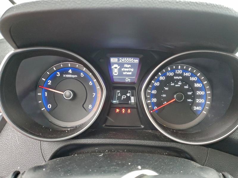 Фото 9 - HYUNDAI ELANTRA