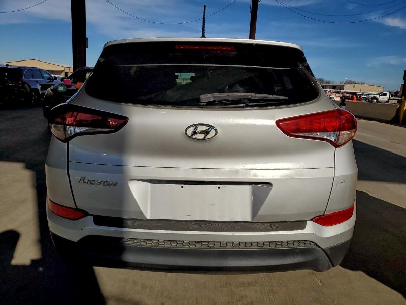 Фото 6 - HYUNDAI TUCSON