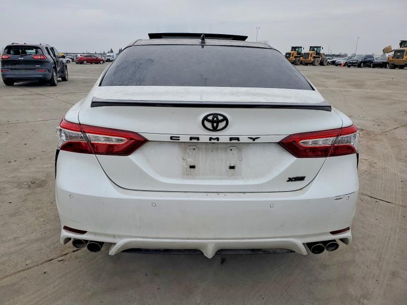 Фото 6 - TOYOTA CAMRY