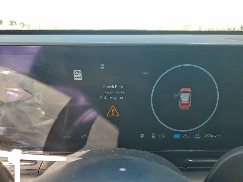 Фото 9 - HYUNDAI KONA