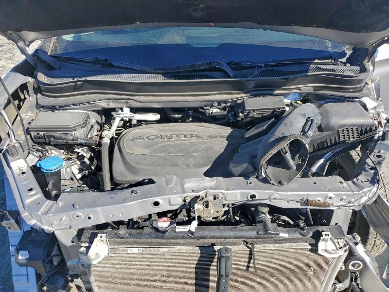 Фото 11 - HONDA RIDGELINE