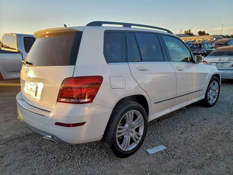 MERCEDES-BENZ GLK-CLASS 2015 VIN WDCGG5HB5FG396692