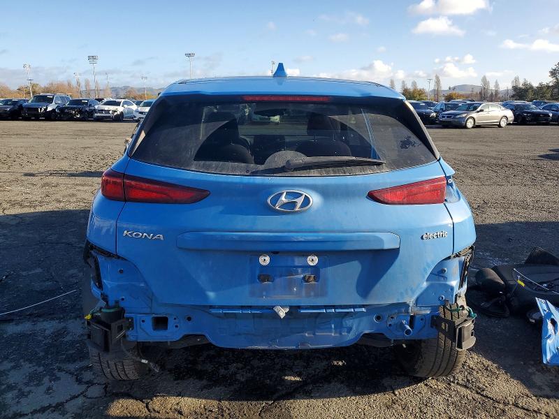 Фото 6 - HYUNDAI KONA