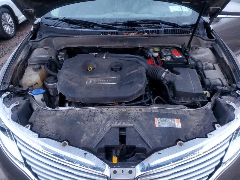 Фото 11 - LINCOLN MKZ